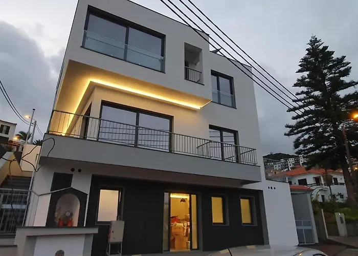 Scirocco Suites Madeira - Ocean View